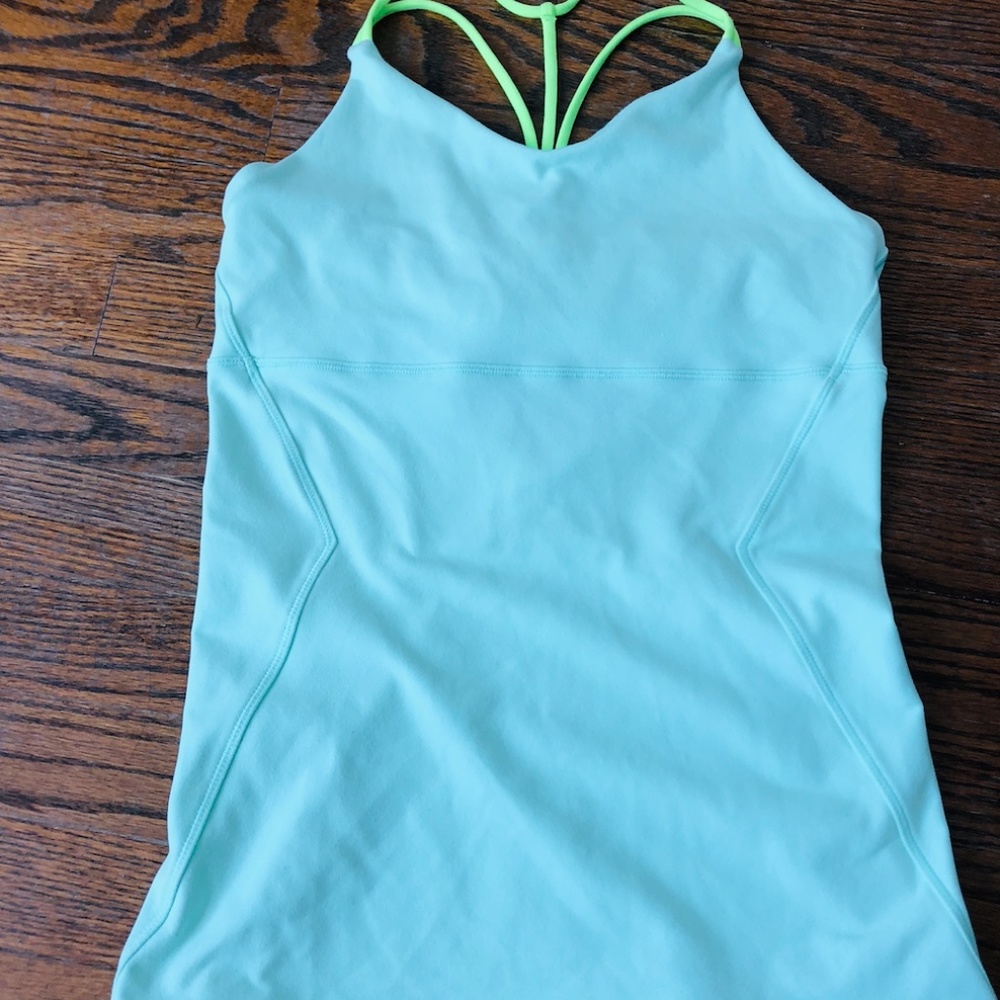 ✨Ivivva Mint Green Tanktop✨